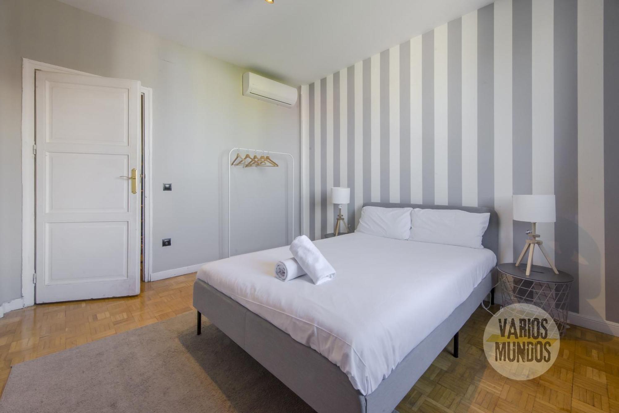 Apartamento De 4Hab En La Latina Con Vistas A Madrid Centro Exteriör bild